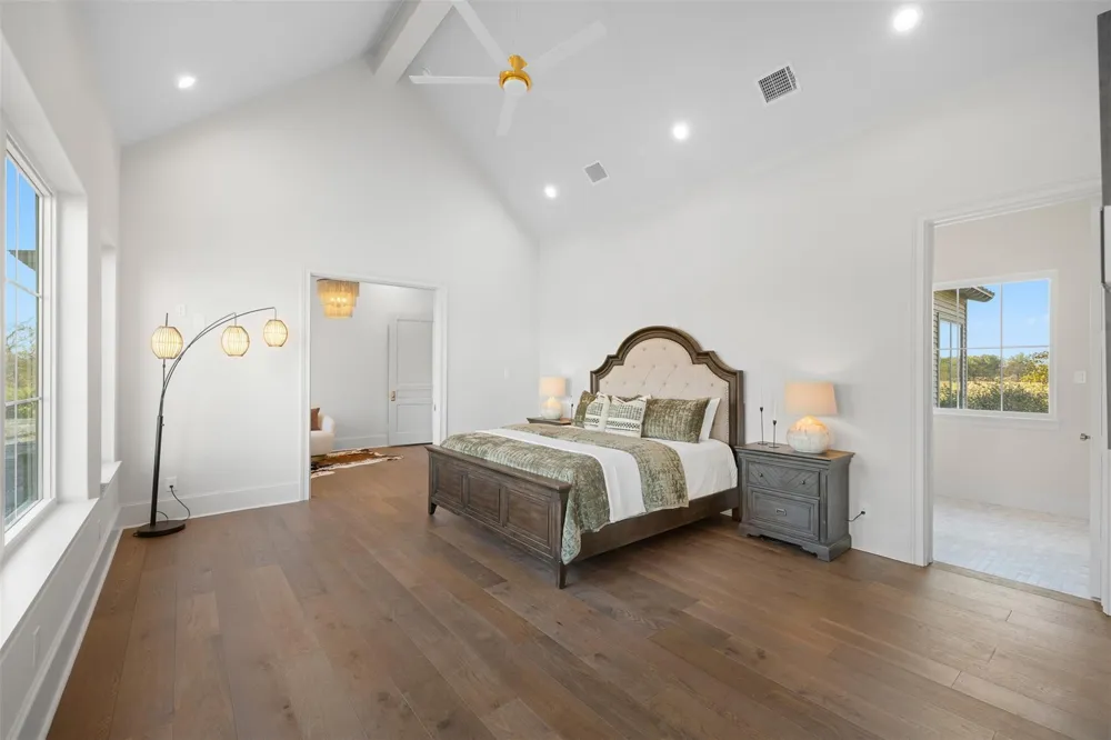 202 Blackberry Lane Washington, TX 77880