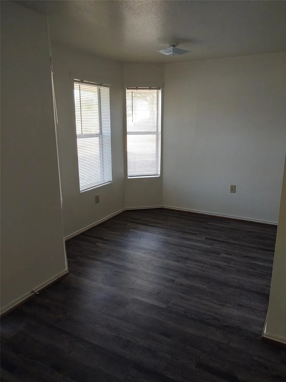 716 Gardner Dr Palestine, TX 75803