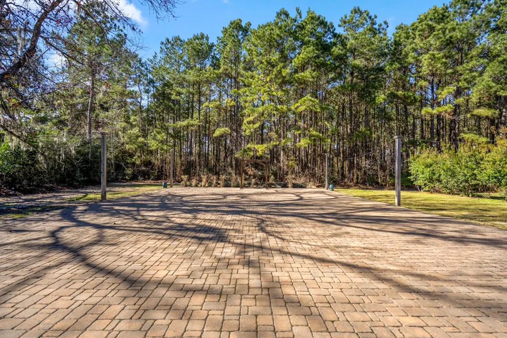 3603 Fm 1725 Willis, TX 77378