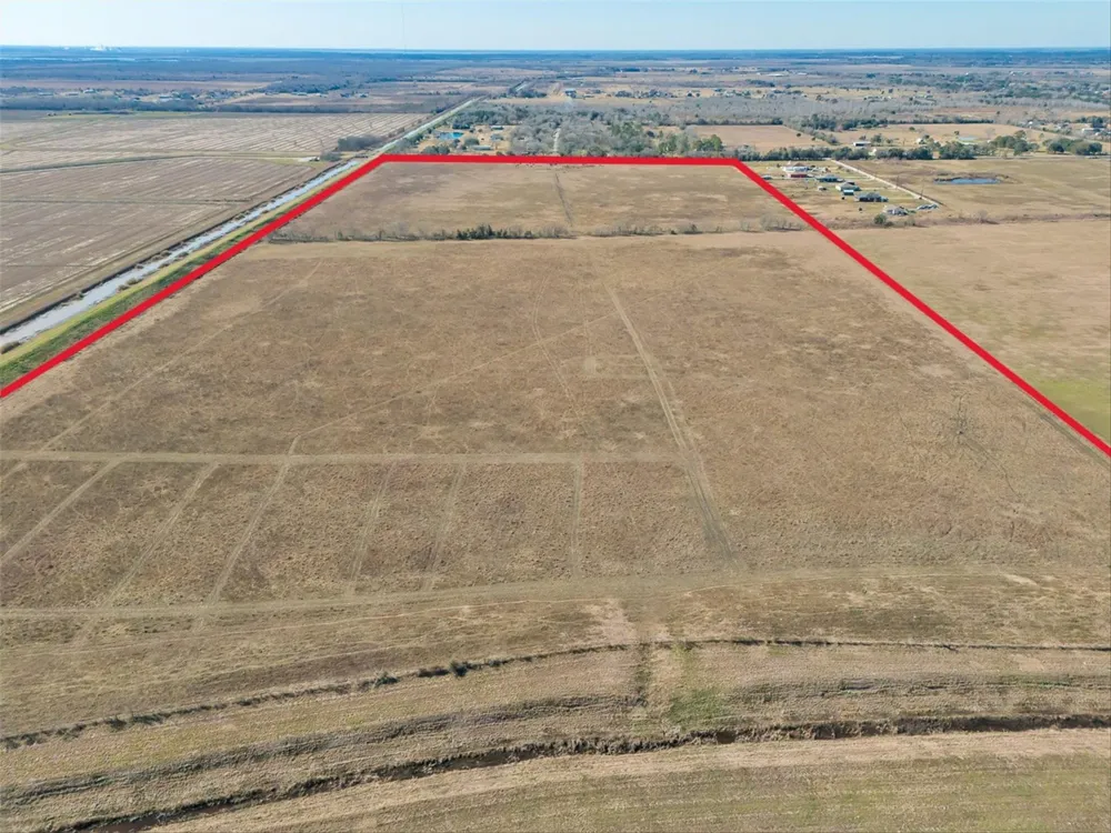 County Road 167 Alvin, TX 77511