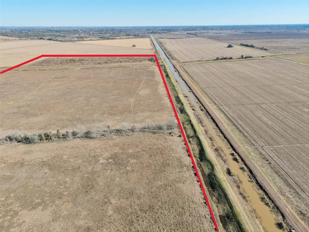 County Road 167 Alvin, TX 77511