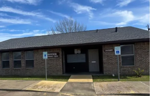 1201 Edmiston Drive