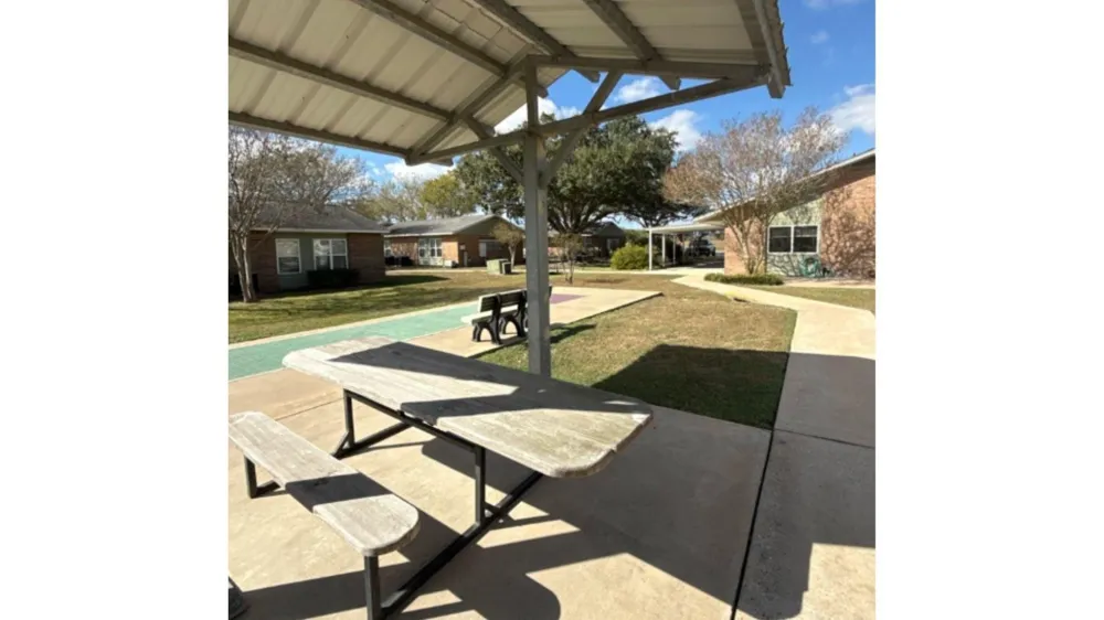 400 S Austin Road Eagle Lake, TX 77434