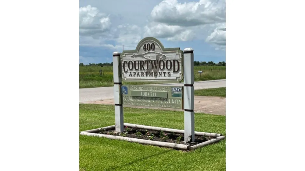 400 S Austin Road Eagle Lake, TX 77434