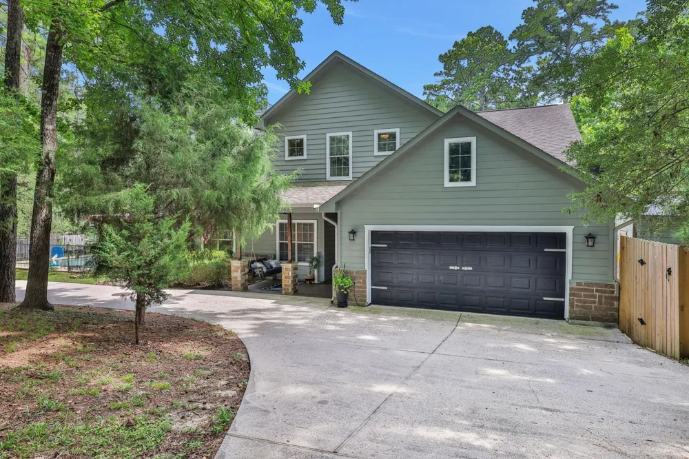 991 Kings Way Coldspring, TX 77331
