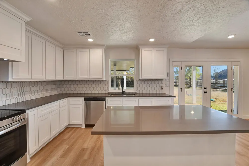 1211 Mere Drive Pinehurst, TX 77362