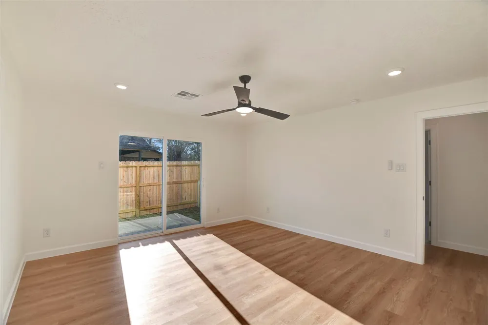 1211 Mere Drive Pinehurst, TX 77362