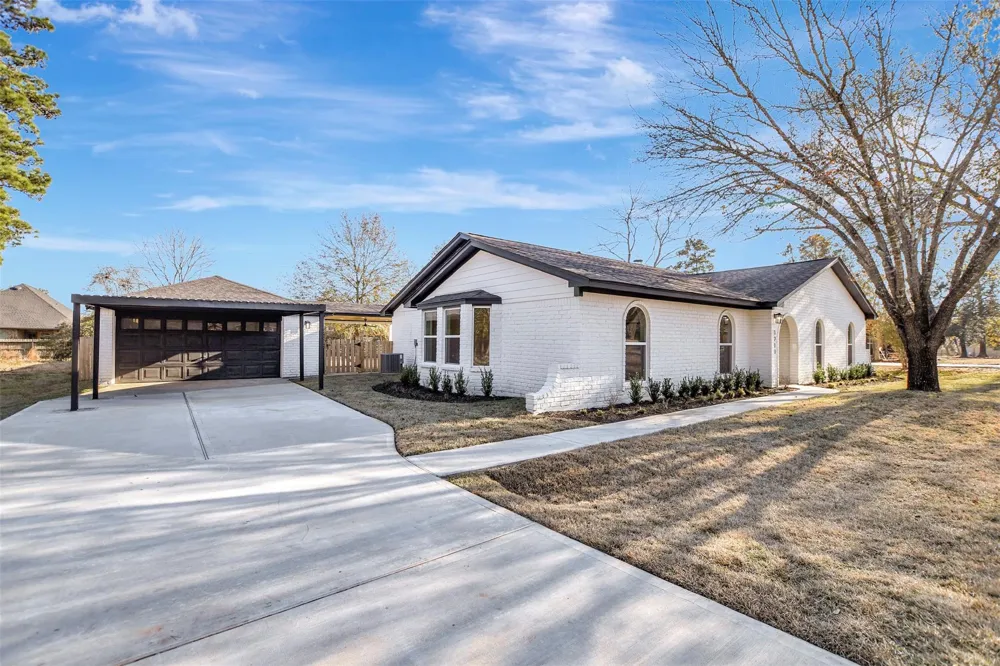 1211 Mere Drive Pinehurst, TX 77362