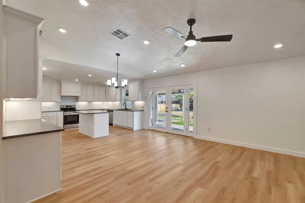 1211 Mere Drive Pinehurst, TX 77362