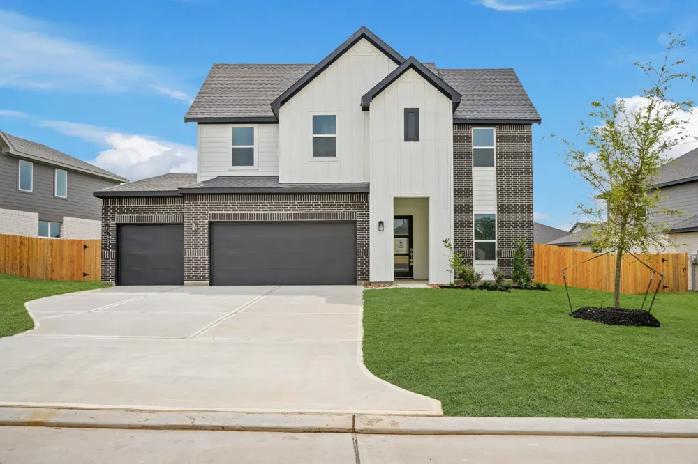 4526 Iguaza Falls Drive Conroe, TX 77303