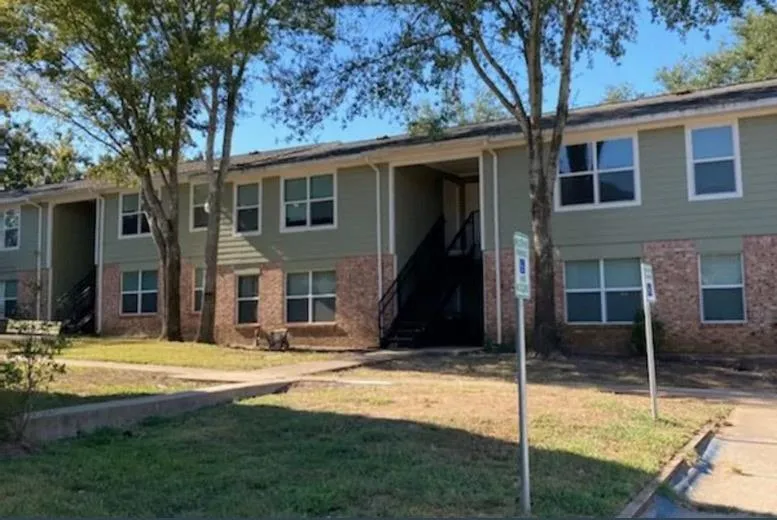 231 Gene Street Buffalo, TX 75831