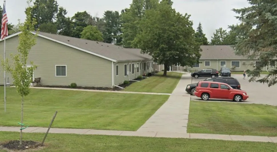 424 W Ave Reed City Franklin, MI 49677