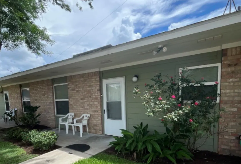 308 East Street Weimar, TX 78962