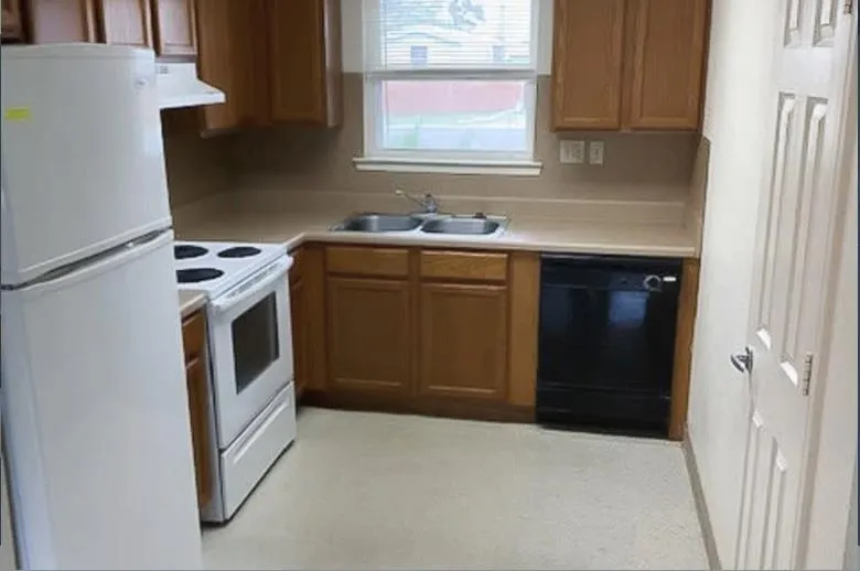 308 East Street Weimar, TX 78962