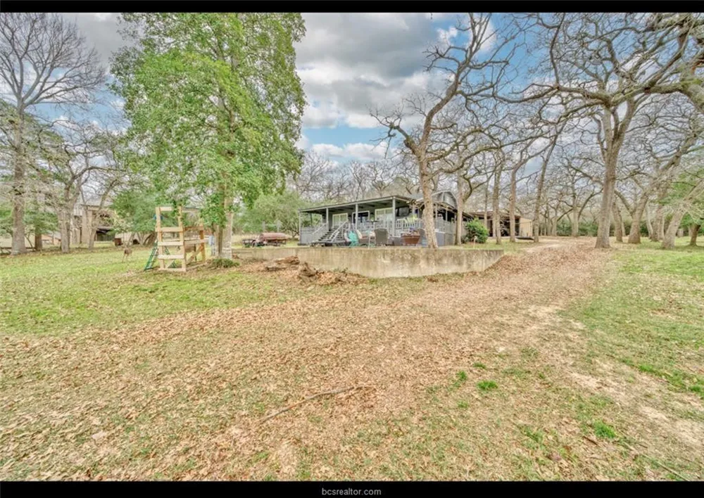 10967 Clyde Acord Road Franklin, TX 77856