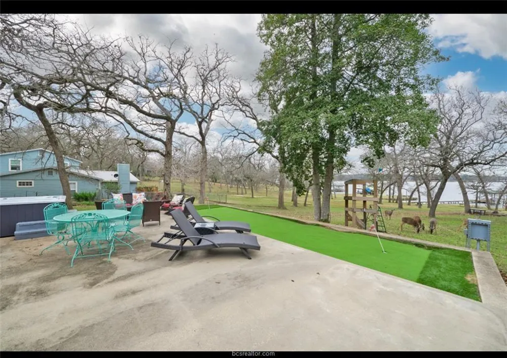 10967 Clyde Acord Road Franklin, TX 77856