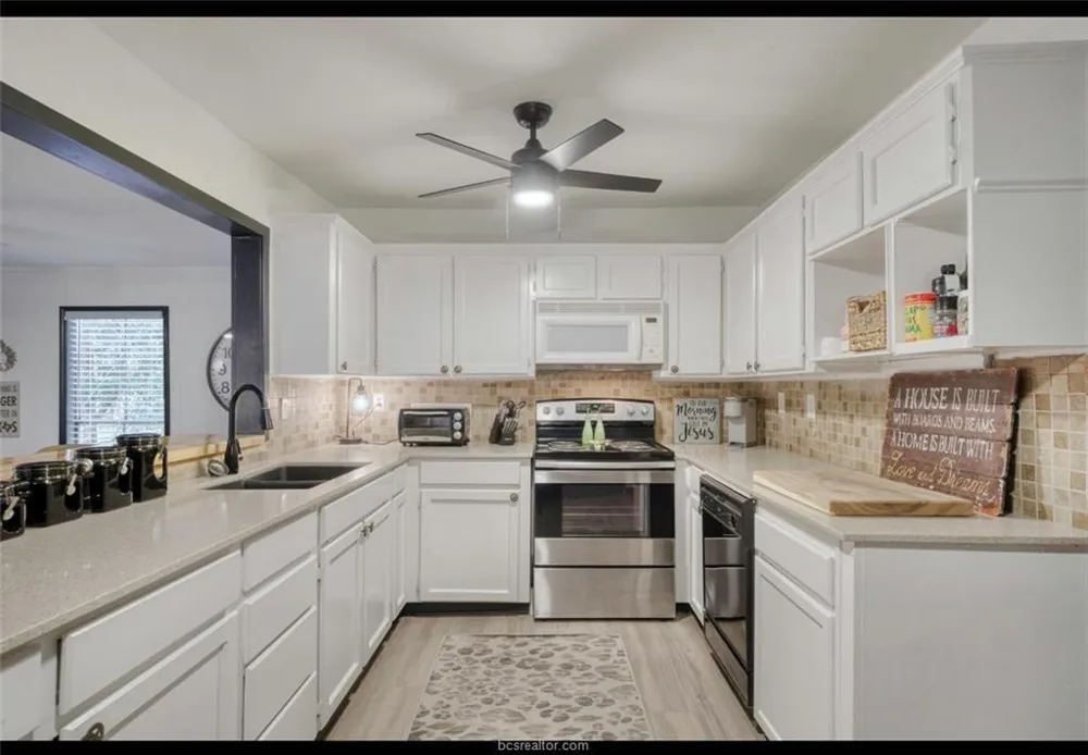 10967 Clyde Acord Road Franklin, TX 77856