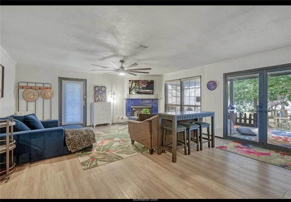10967 Clyde Acord Road Franklin, TX 77856