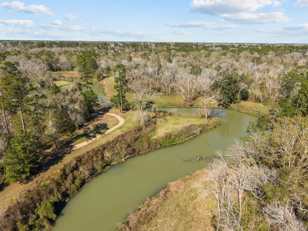 Highway 35 Alvin, TX 77511