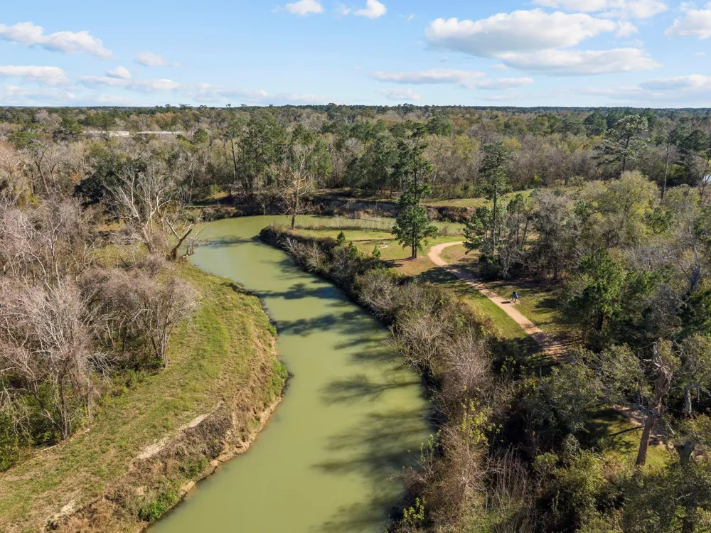 Highway 35 Alvin, TX 77511