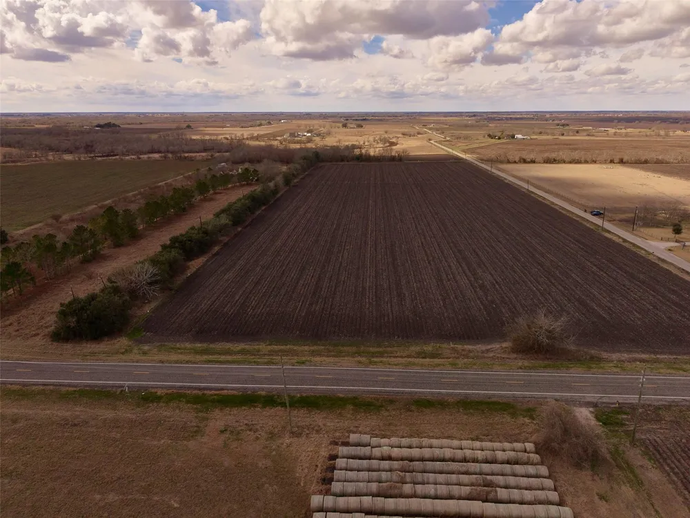 Fm 1952 Wallis, TX 77485