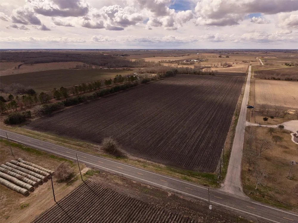 Fm 1952 Wallis, TX 77485