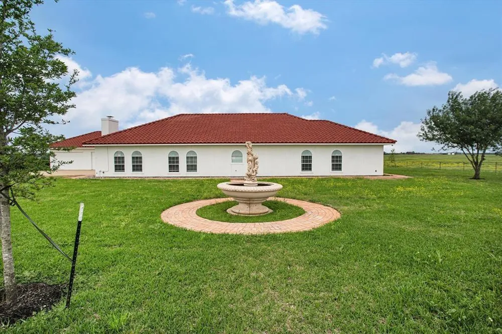 24600 Nine Bar Road Hempstead, TX 77445