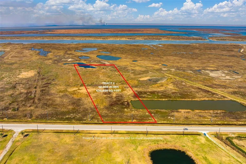 201 Tx-87 Gilchrist, TX 77617