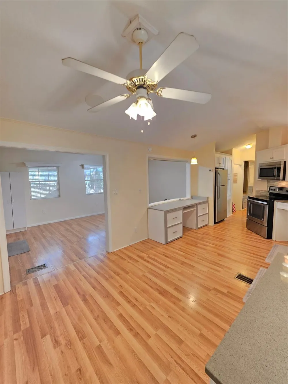 5 Saint Charles Bay Drive Rockport, TX 78382