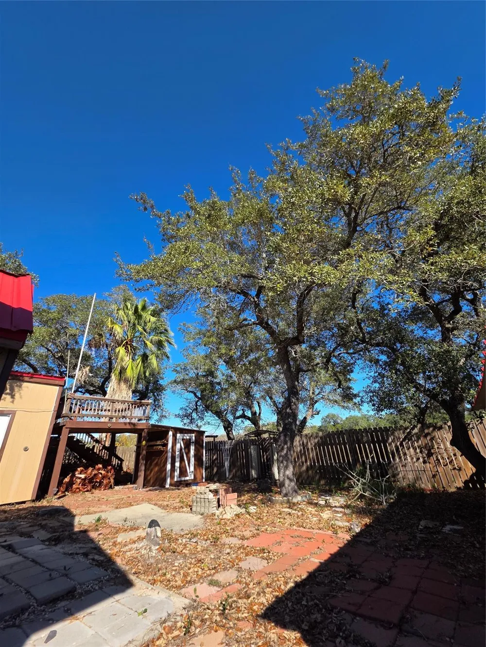 5 Saint Charles Bay Drive Rockport, TX 78382