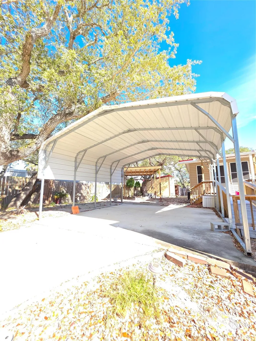 5 Saint Charles Bay Drive Rockport, TX 78382