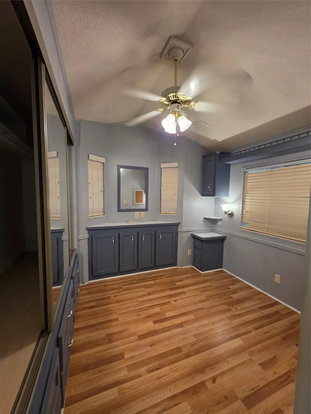 5 Saint Charles Bay Drive Rockport, TX 78382