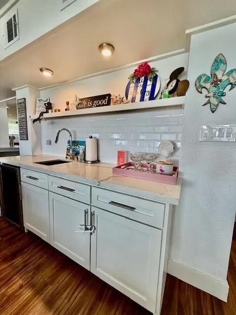 16 Trout Street Palacios, TX 77465