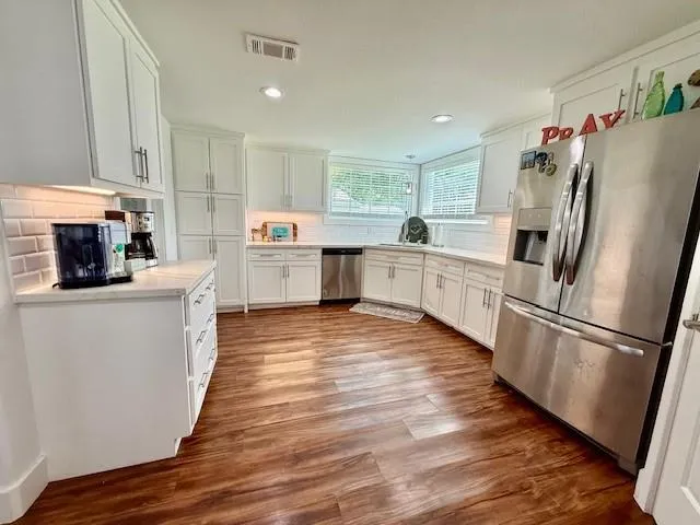 16 Trout Street Palacios, TX 77465