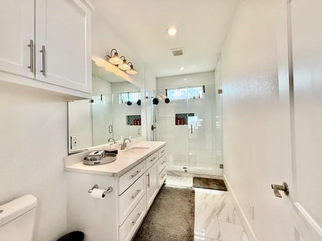 16 Trout Street Palacios, TX 77465