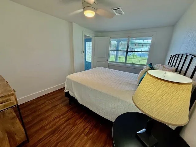 16 Trout Street Palacios, TX 77465