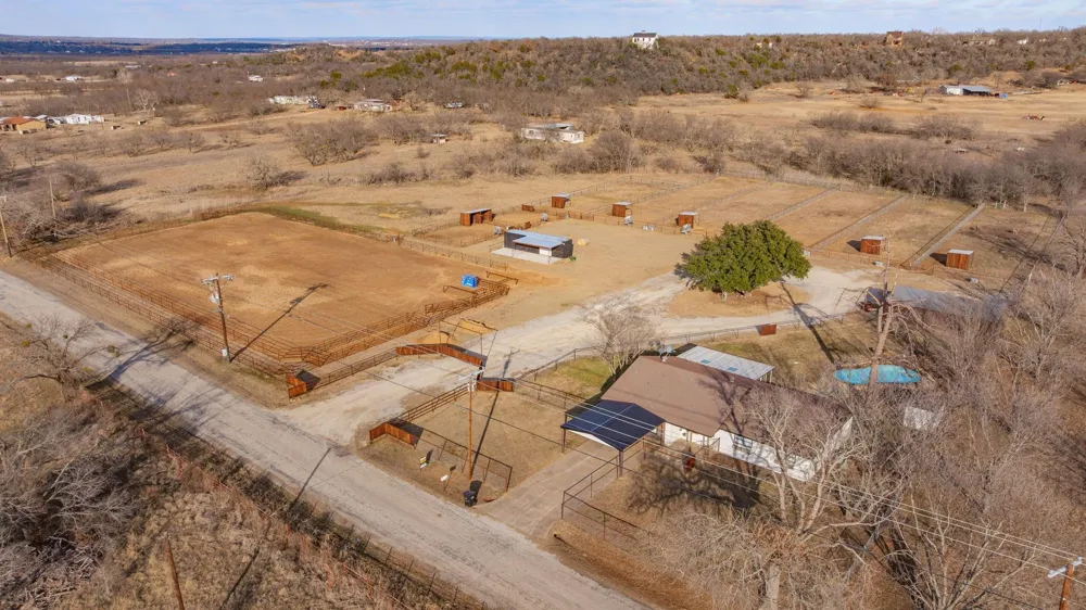 1193 Withers Road Mineral Wells, TX 76067