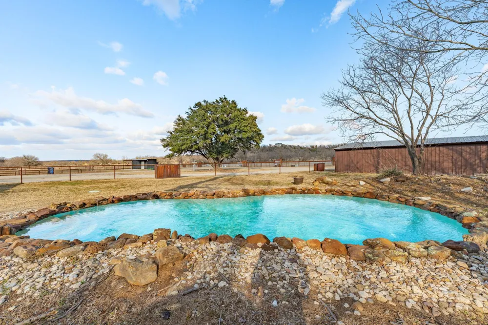 1193 Withers Road Mineral Wells, TX 76067