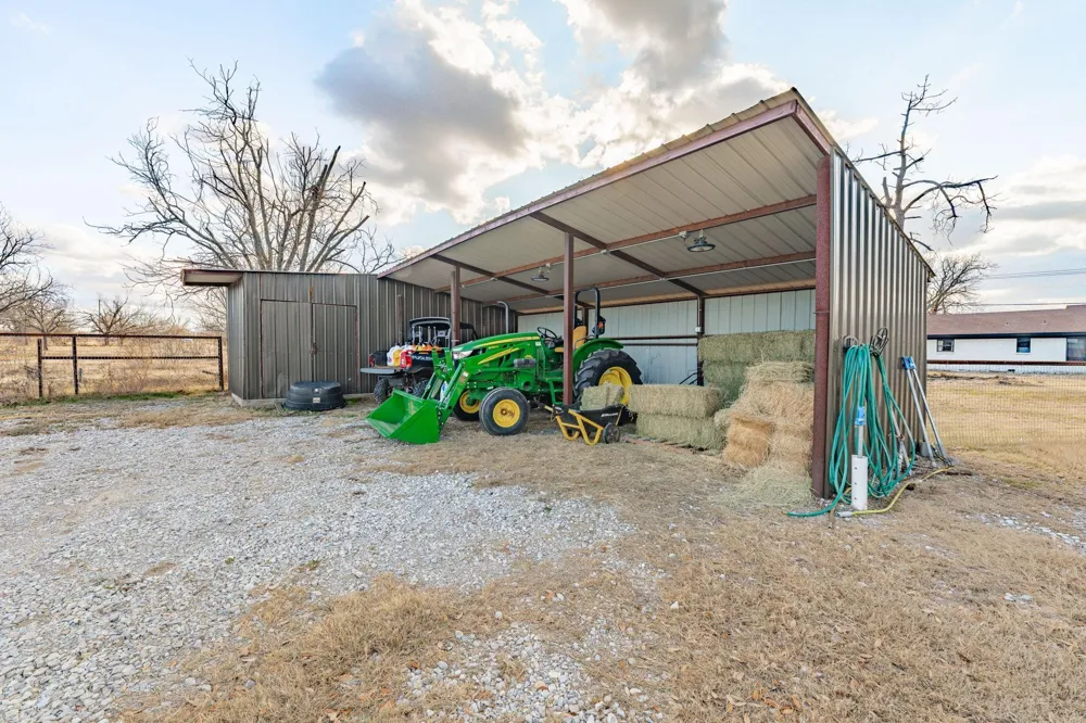 1193 Withers Road Mineral Wells, TX 76067