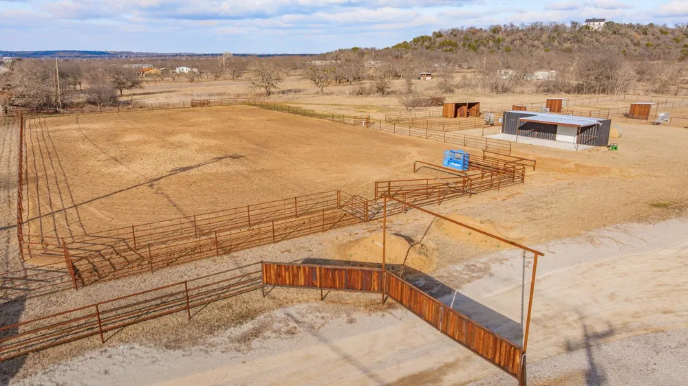 1193 Withers Road Mineral Wells, TX 76067