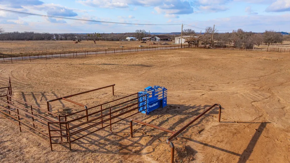 1193 Withers Road Mineral Wells, TX 76067