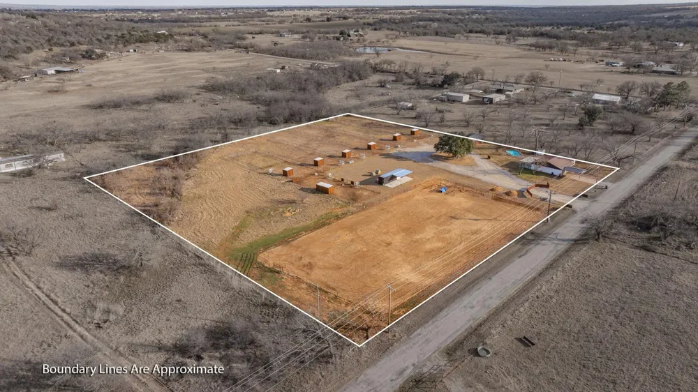 1193 Withers Road Mineral Wells, TX 76067