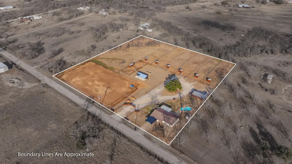 1193 Withers Road Mineral Wells, TX 76067