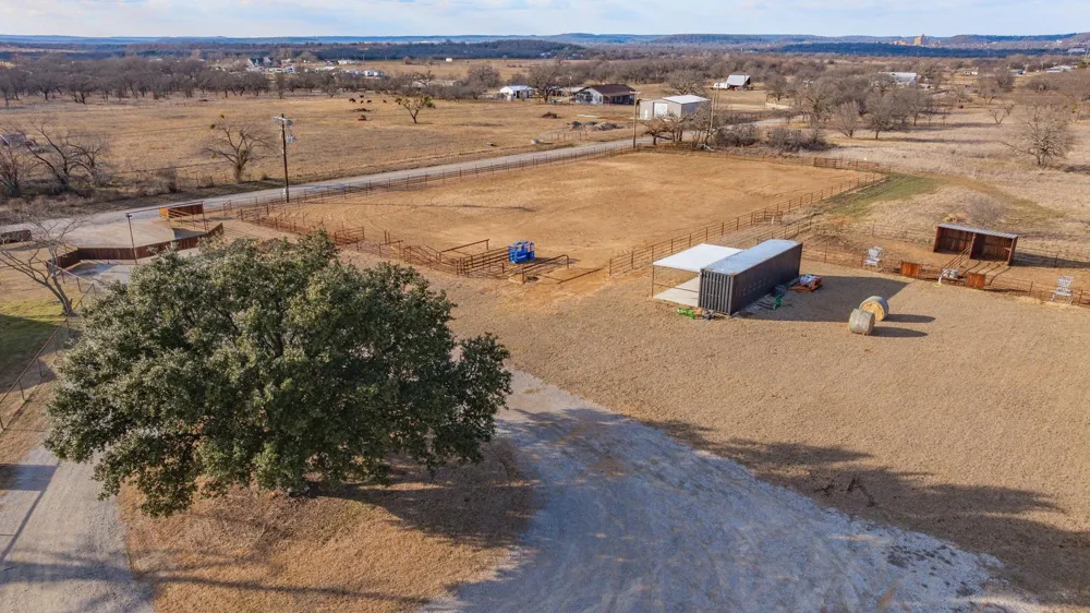 1193 Withers Road Mineral Wells, TX 76067
