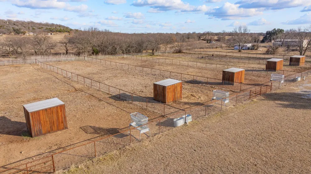 1193 Withers Road Mineral Wells, TX 76067