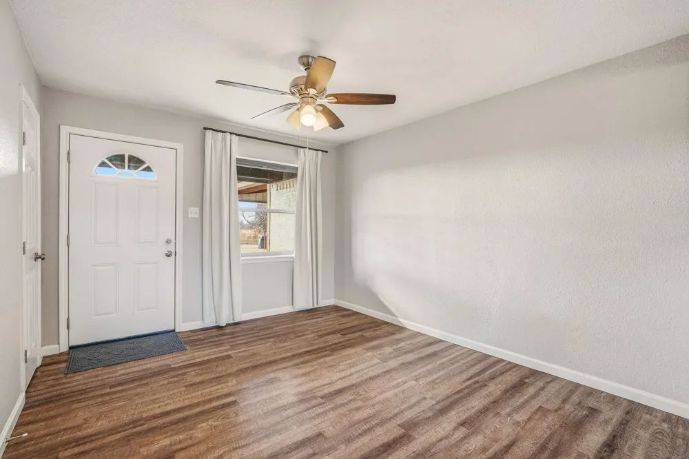 1193 Withers Road Mineral Wells, TX 76067