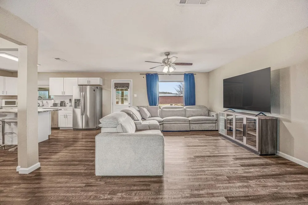 1193 Withers Road Mineral Wells, TX 76067