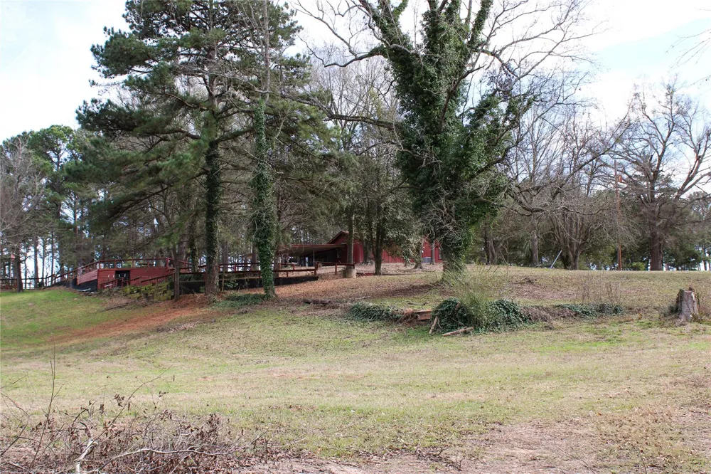 2801 State Highway 11 W Pittsburg, TX 75686