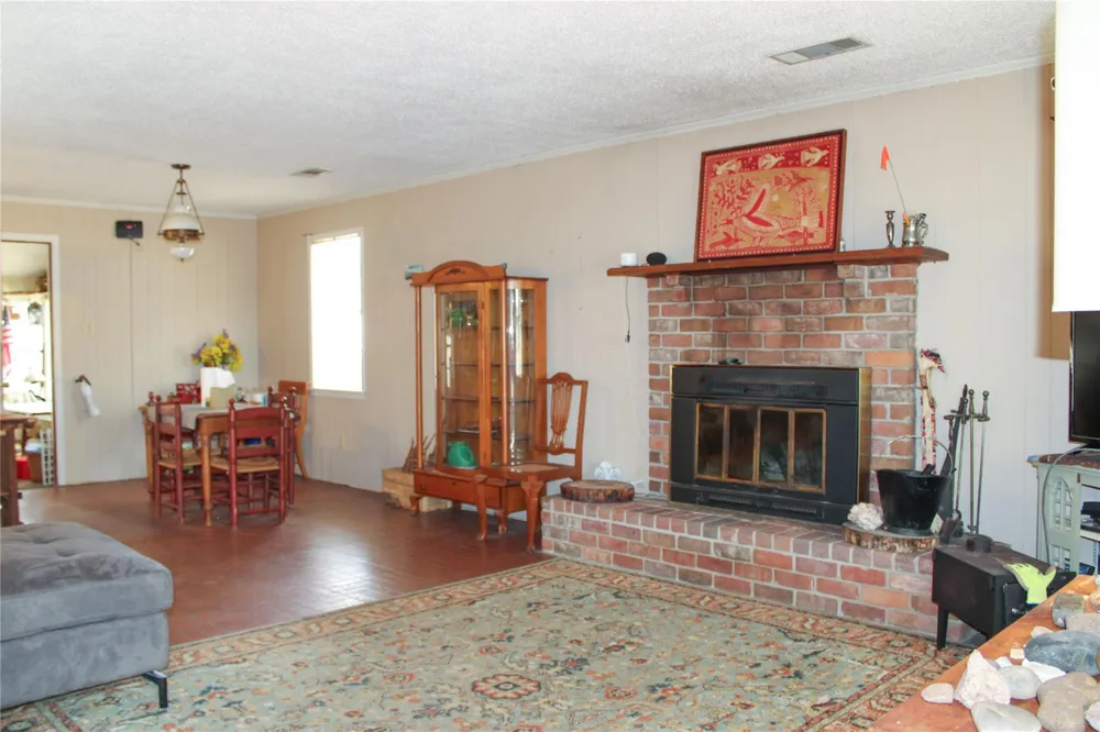 2801 State Highway 11 W Pittsburg, TX 75686