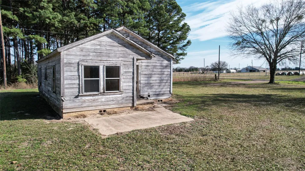 2801 State Highway 11 W Pittsburg, TX 75686